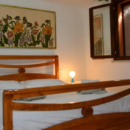 Pia House بيت للعطل كاستياداس